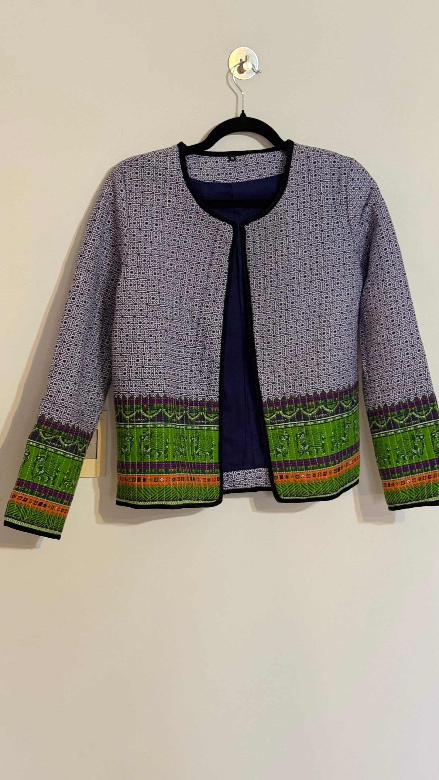#color_lila_geometrico_1