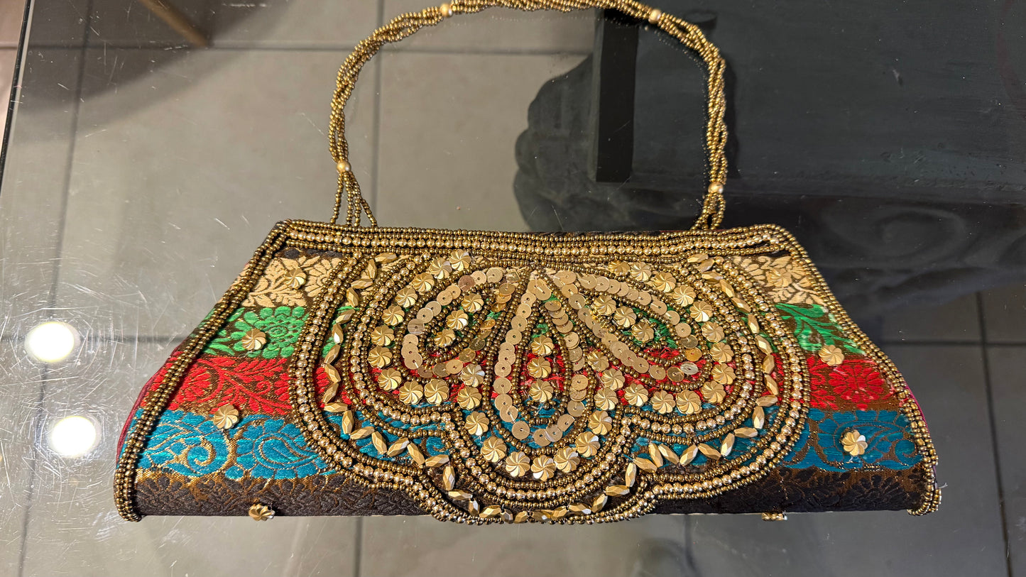 Cartera Amira - Bordado 2