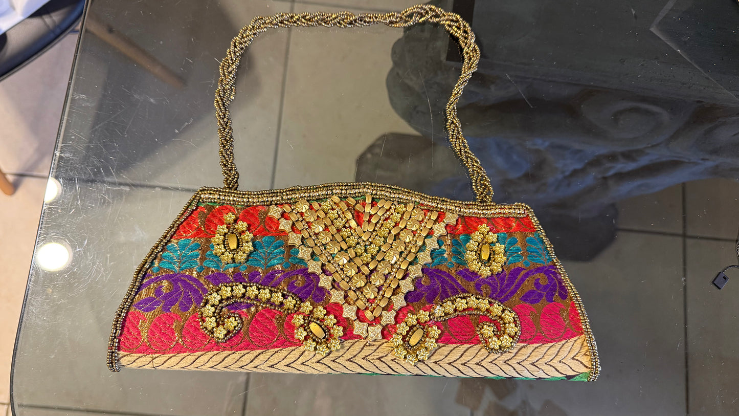 Cartera Amira - Bordado 6