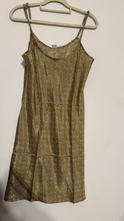 Vestido Saral | Oliva Dorado
